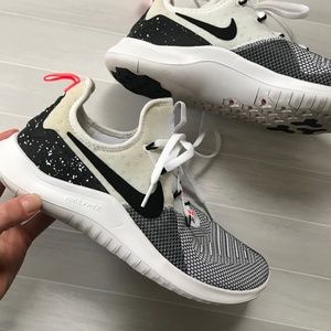 B/W Nike Frees TR8 with Bright Orange Accents!